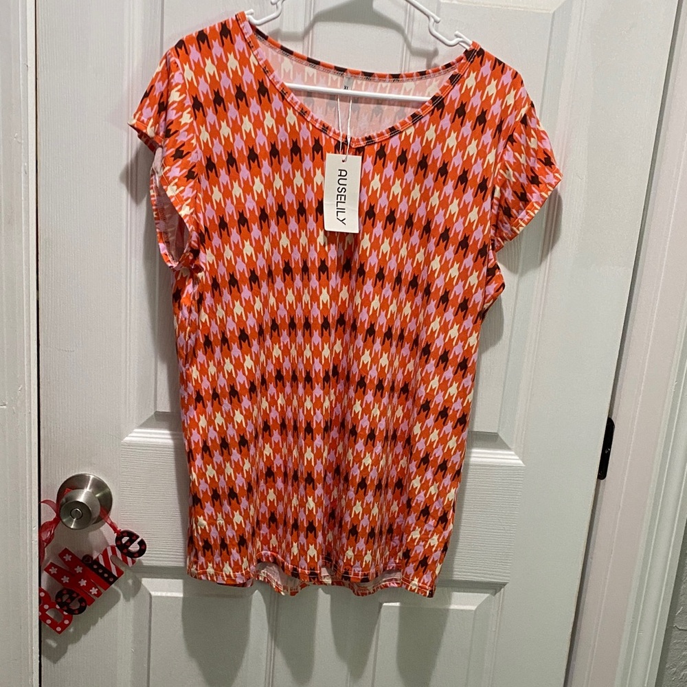 Avenue Orange and White Patterned Short Sleeve Top